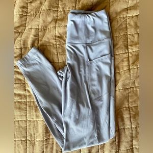 Athletic leggings w/pockets, light purple size small